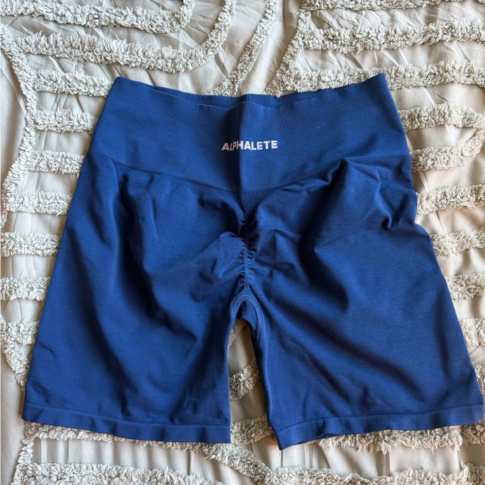 Alphalete amplify shorts